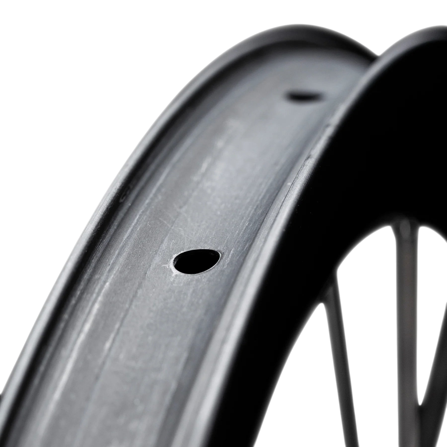NorVelo Lún Gryper 2 carbon gravel bike wheel rim with wide profile and spoke holes for high performance cycling